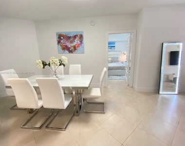 16699 Collins Ave (avail Now) - Photo Thumbnail 12