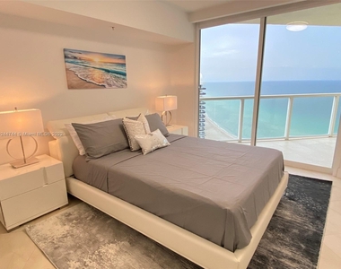 16699 Collins Ave (avail Now) - Photo Thumbnail 36