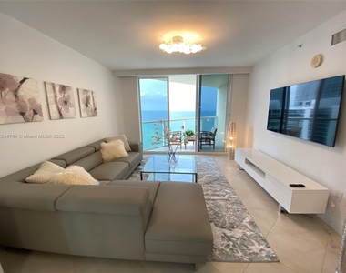 16699 Collins Ave (avail Now) - Photo Thumbnail 10