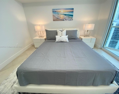 16699 Collins Ave (avail Now) - Photo Thumbnail 38
