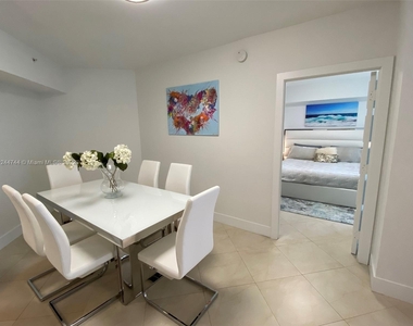 16699 Collins Ave (avail Now) - Photo Thumbnail 11