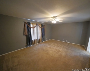 5906 Rolling Trail Dr - Photo Thumbnail 24