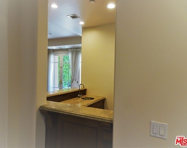 307 N Oakhurst Dr - Photo Thumbnail 13