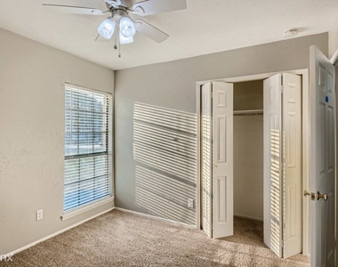 1105 Matagorda Drive Unit - Photo Thumbnail 13