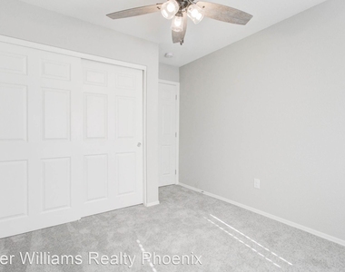 286 West Palomino Drive Unit 101 - Photo Thumbnail 9