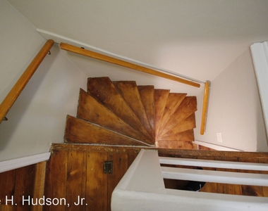 164 Carson St - Photo Thumbnail 17