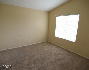 8500 Arco Iris Lane - Photo Thumbnail 24