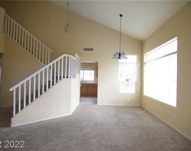 8500 Arco Iris Lane - Photo Thumbnail 10