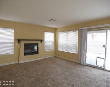 8500 Arco Iris Lane - Photo Thumbnail 16