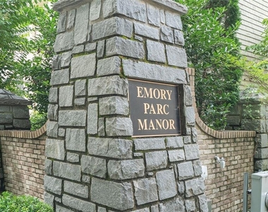 988 Emory Parc Place - Photo Thumbnail 31