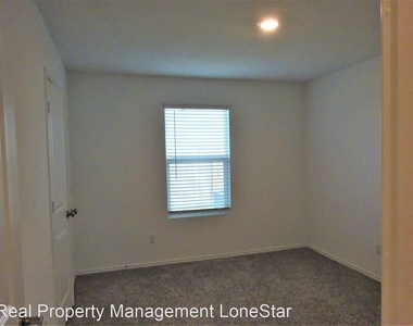 3205 Ancira Place - Photo Thumbnail 12