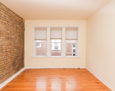 3038 W. Wellington , Unit 4 - Photo Thumbnail 6