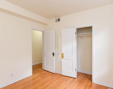 3038 W. Wellington , Unit 4 - Photo Thumbnail 14