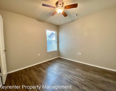 5524 Kleberg Trl - Photo Thumbnail 9