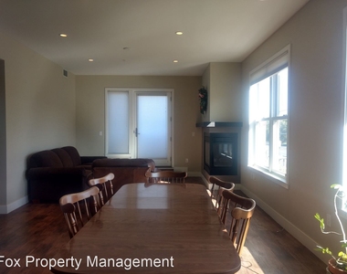 3601 Arapahoe Avenue Unit 217d - Photo Thumbnail 2