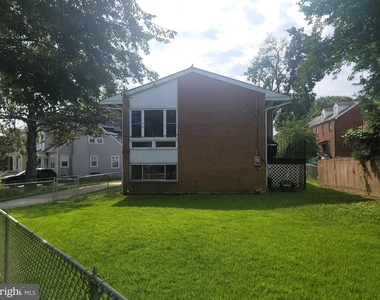 1551 Douglas St Ne - Photo Thumbnail 1