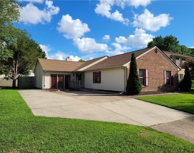 1917 Gatewood Court - Photo Thumbnail 0