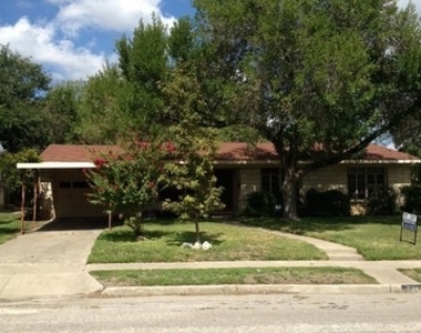 339 Waxwood Ln - Photo Thumbnail 0