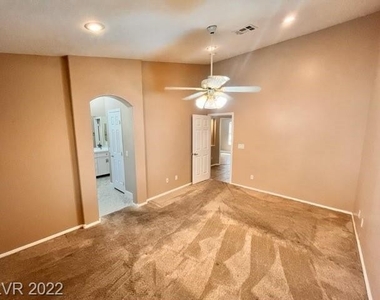 5041 Saint Annes Drive - Photo Thumbnail 9