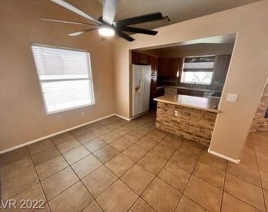 5041 Saint Annes Drive - Photo Thumbnail 4