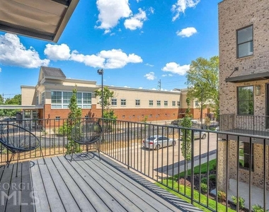 1040 Claduette Colvin Court Nw - Photo Thumbnail 24