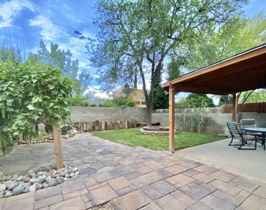 7516 Lantern Road Ne - Photo Thumbnail 11