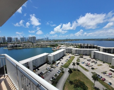 18021 Biscayne Blvd - Photo Thumbnail 11