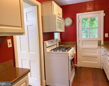 4207 45th Street Nw - Photo Thumbnail 10