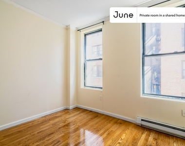 209 West 109th Street - Photo Thumbnail 1