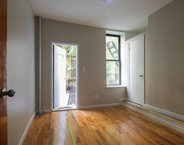 622 East 11th Street - Photo Thumbnail 1