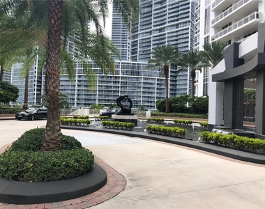 901 Brickell Key Blvd - Photo Thumbnail 0