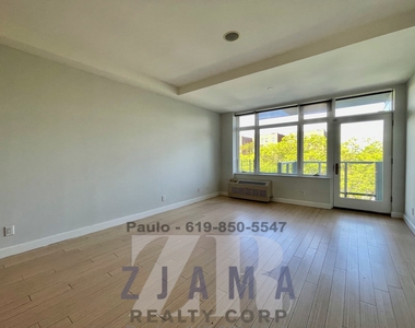 601 Ocean Parkway - Photo Thumbnail 2