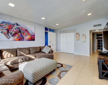 1636 San Pedro Avenue - Photo Thumbnail 4