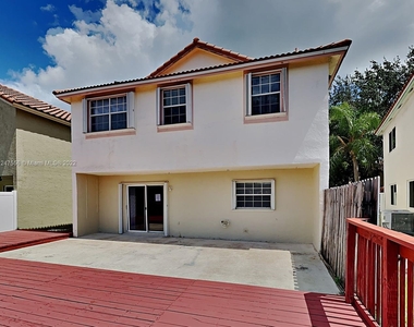 9880 Nw 5th Ct - Photo Thumbnail 17