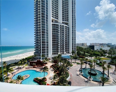 18201 Collins Ave - Photo Thumbnail 19