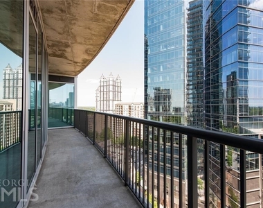 1080 Peachtree St Ne  #1304 - Photo Thumbnail 17