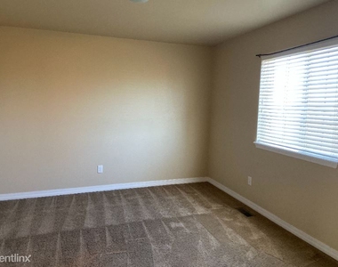 1803 Portland Gold Dr - Photo Thumbnail 15