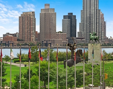 845 United Nations Plaza - Photo Thumbnail 6