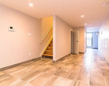 184 Suydam Street - Photo Thumbnail 1
