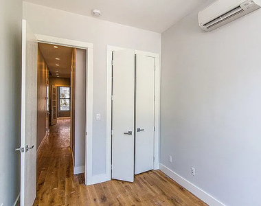 184 Suydam Street - Photo Thumbnail 7