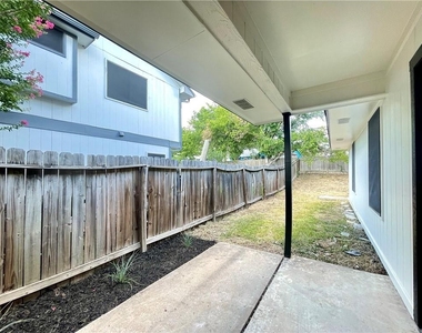 12333  Yarmont Way - Photo Thumbnail 35