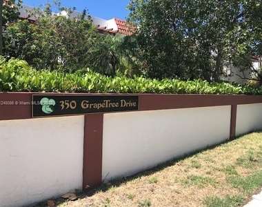 350 Grapetree Dr - Photo Thumbnail 1