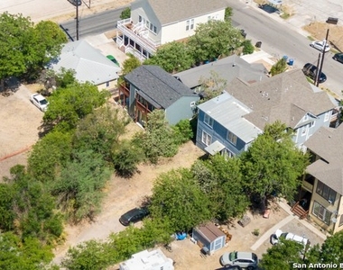 410 E Carson St - Photo Thumbnail 23