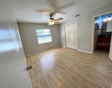 13604 Friar Place - Photo Thumbnail 14