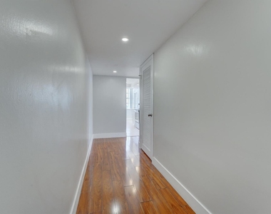 18051 Biscayne Blvd Apt 1104 - Photo Thumbnail 11