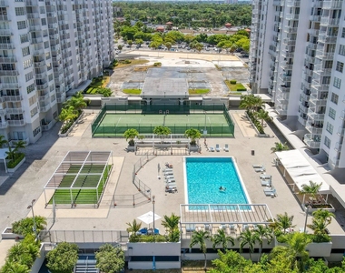 18051 Biscayne Blvd Apt 1104 - Photo Thumbnail 25