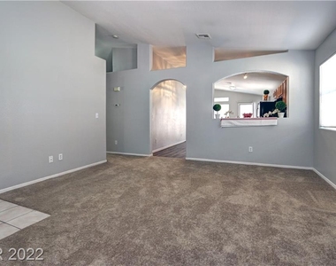 3829 White Quail Court - Photo Thumbnail 2