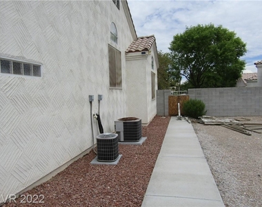 3273 Cambridgeshire Street - Photo Thumbnail 48