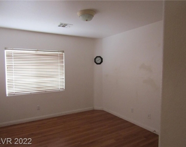 3273 Cambridgeshire Street - Photo Thumbnail 23