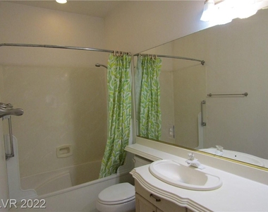 3273 Cambridgeshire Street - Photo Thumbnail 26